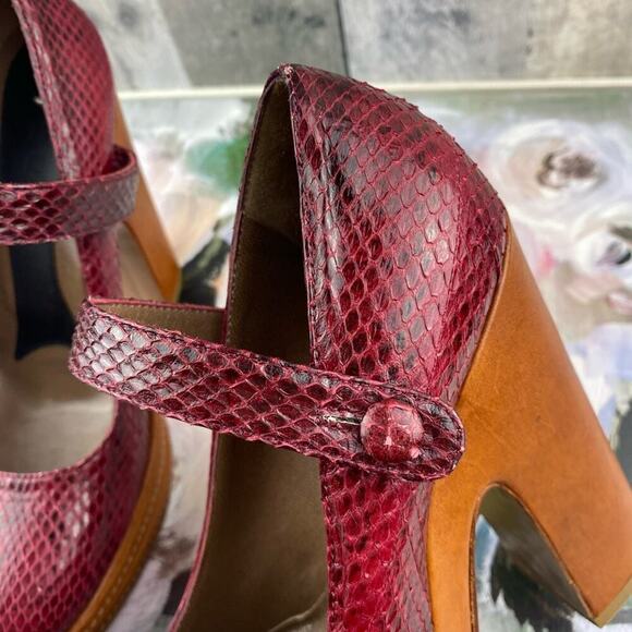 Marni Snakeskin Print Mary Jane Platform Heels in Red Size 36. - Picture 5 of 12